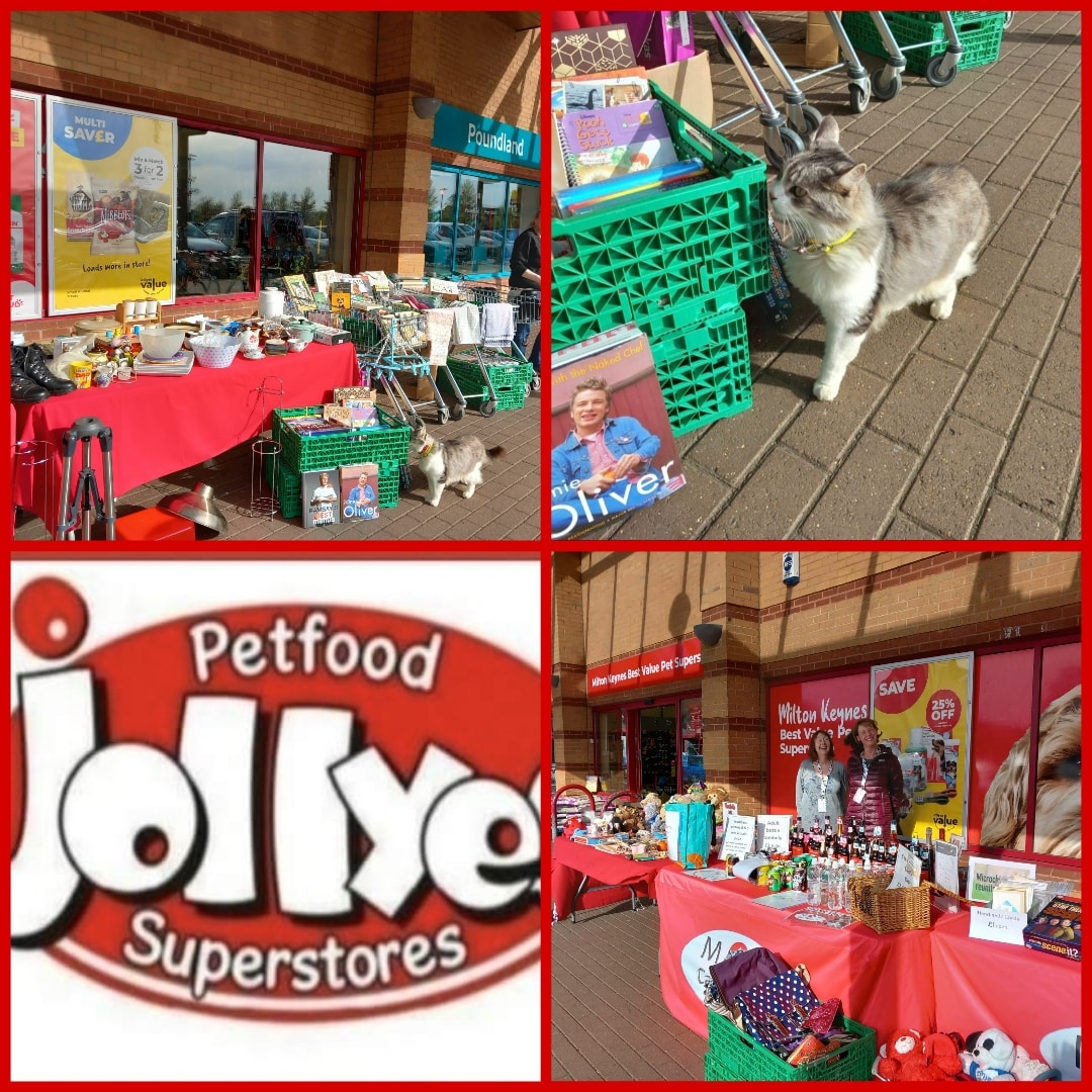 All set up at #jolleysthepetpeople Westcroft, lots of bargains to be had today!